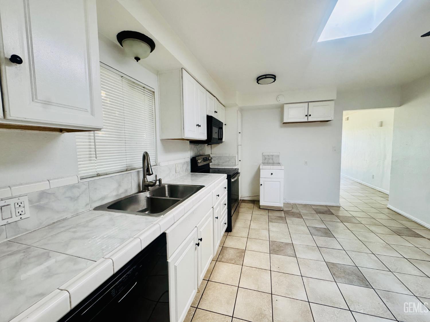 3613 Granada Avenue — photo 15