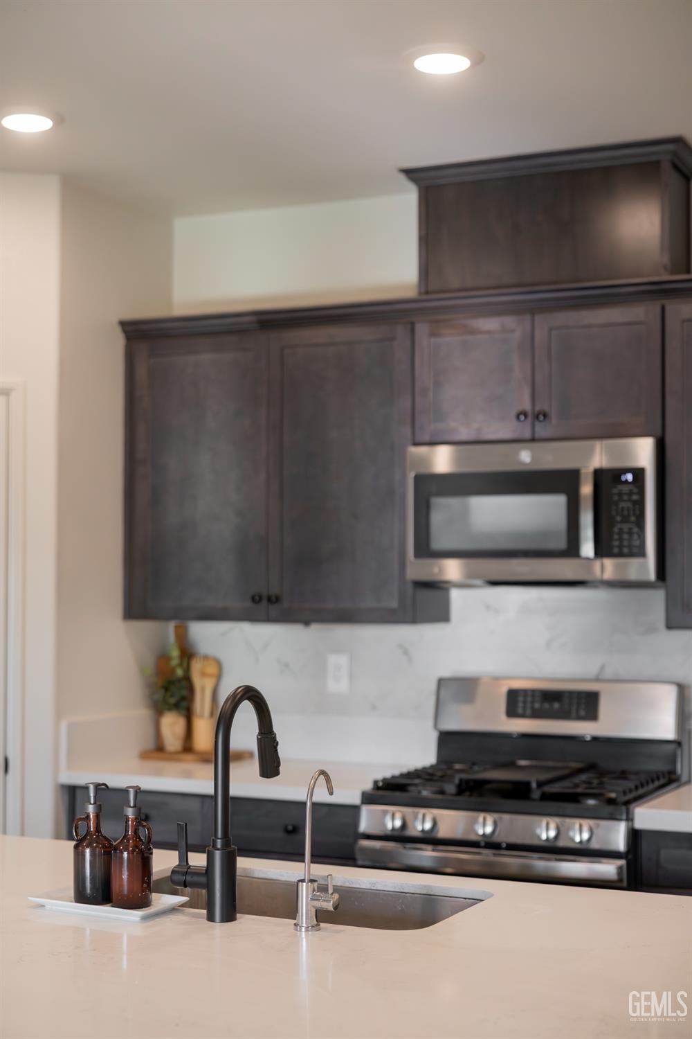7418 Koyuk River Street — photo 17