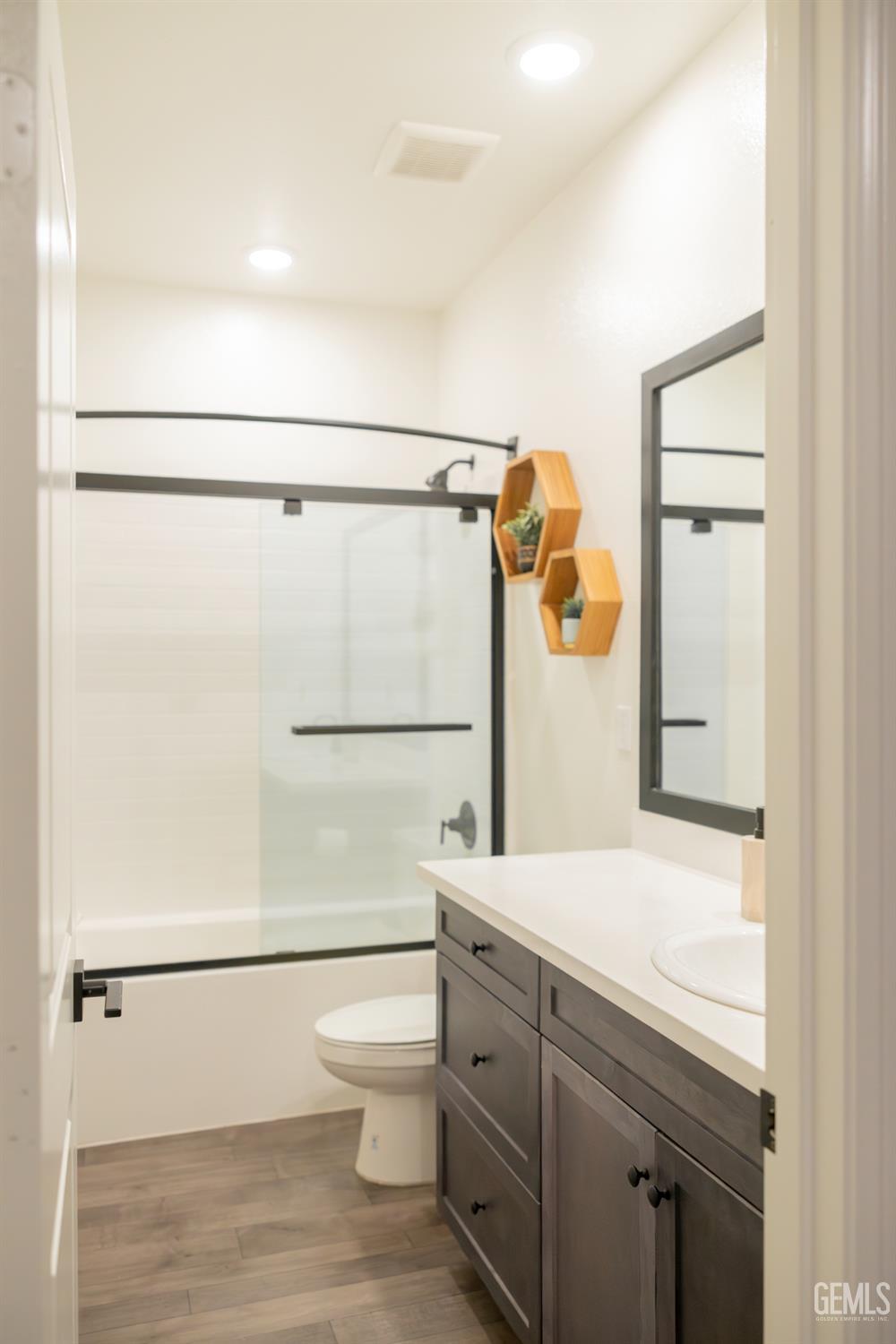 7418 Koyuk River Street — photo 8