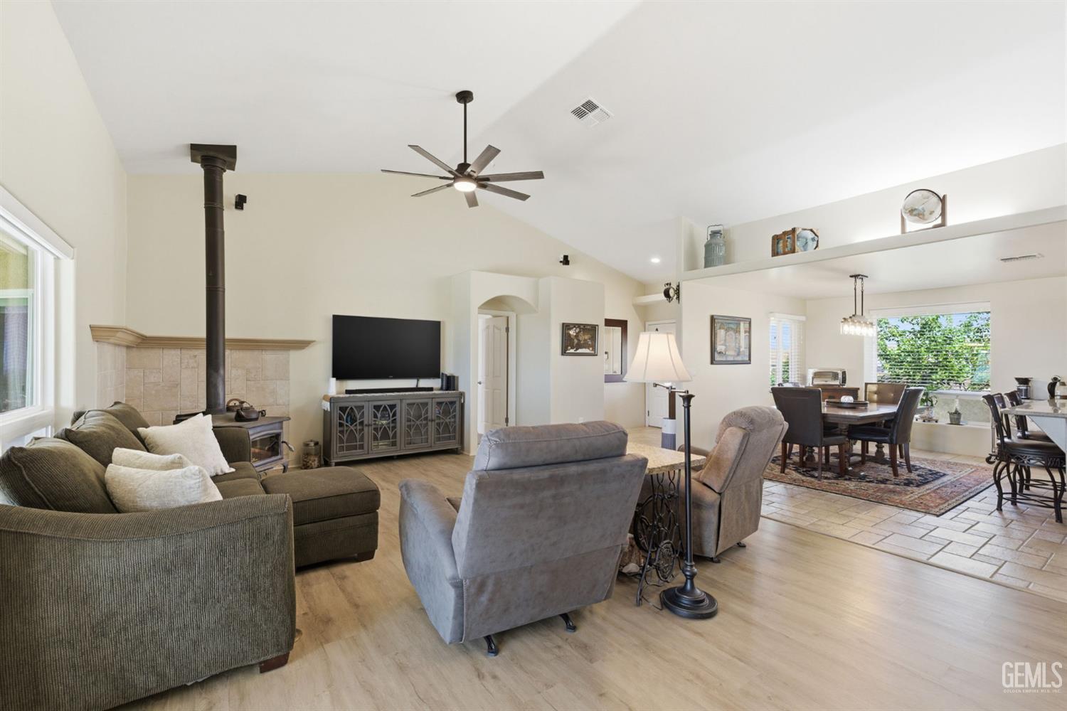 5056 N Hills Drive — photo 39