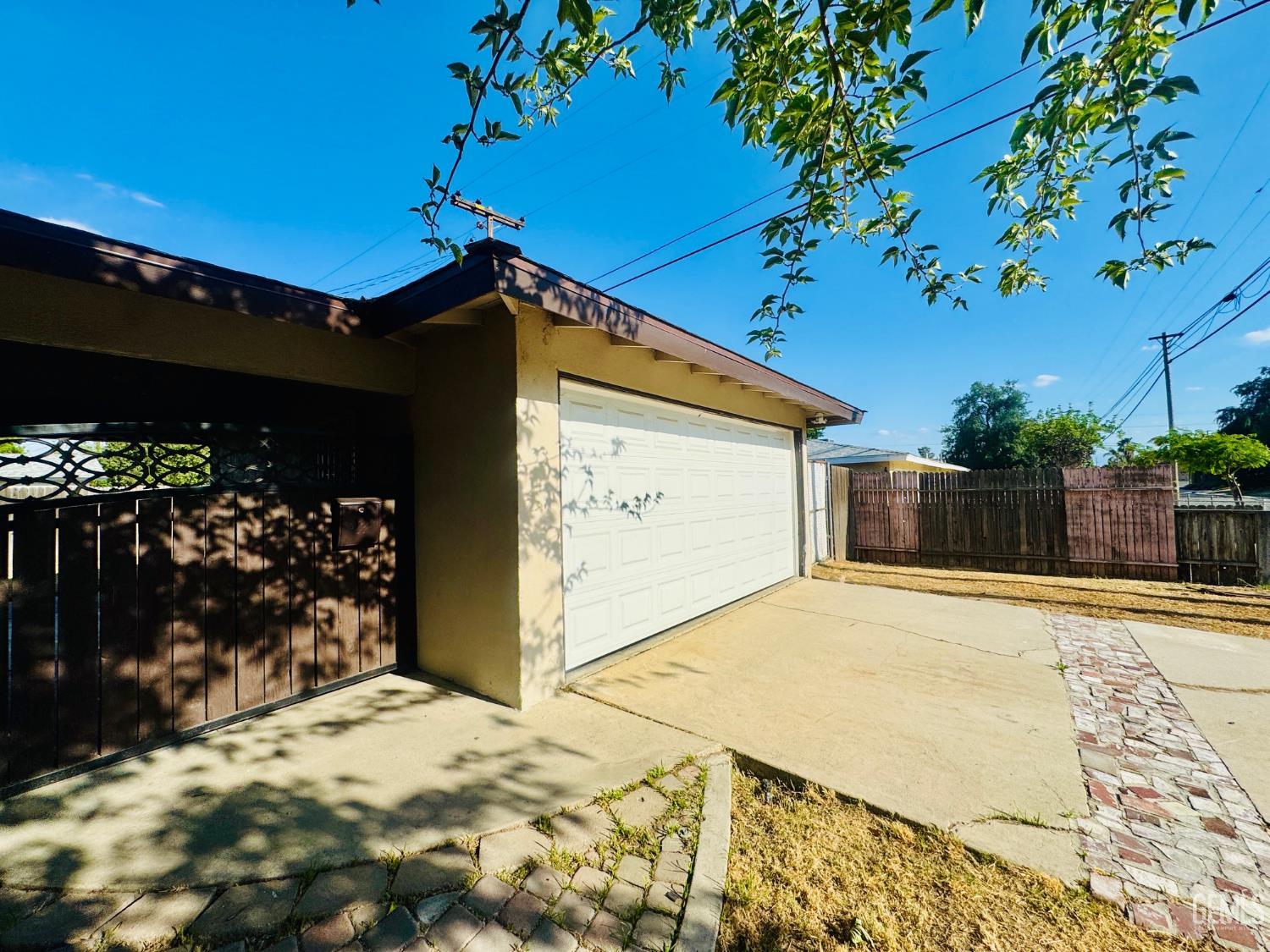 3613 Granada Avenue — photo 7