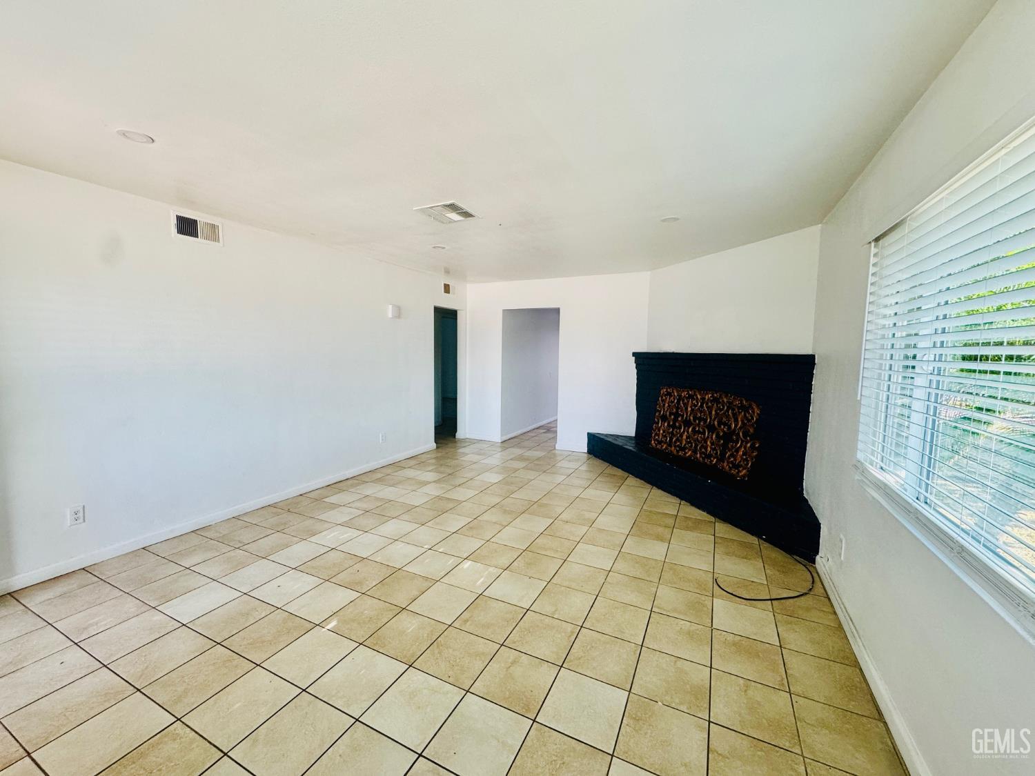 3613 Granada Avenue — photo 10