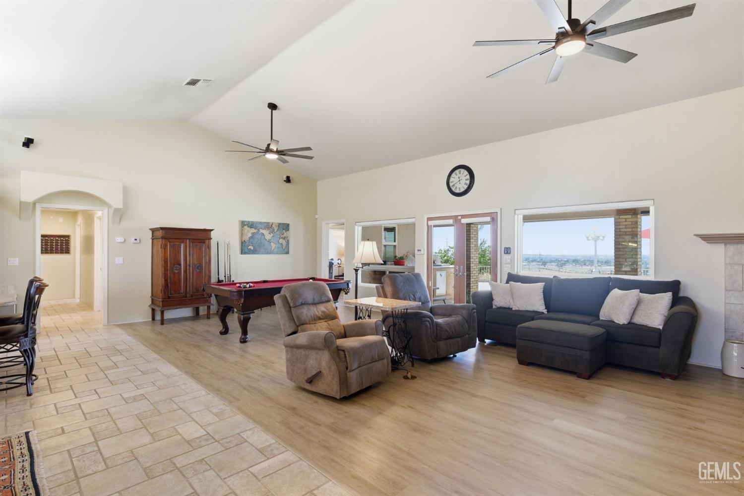 5056 N Hills Drive — photo 37