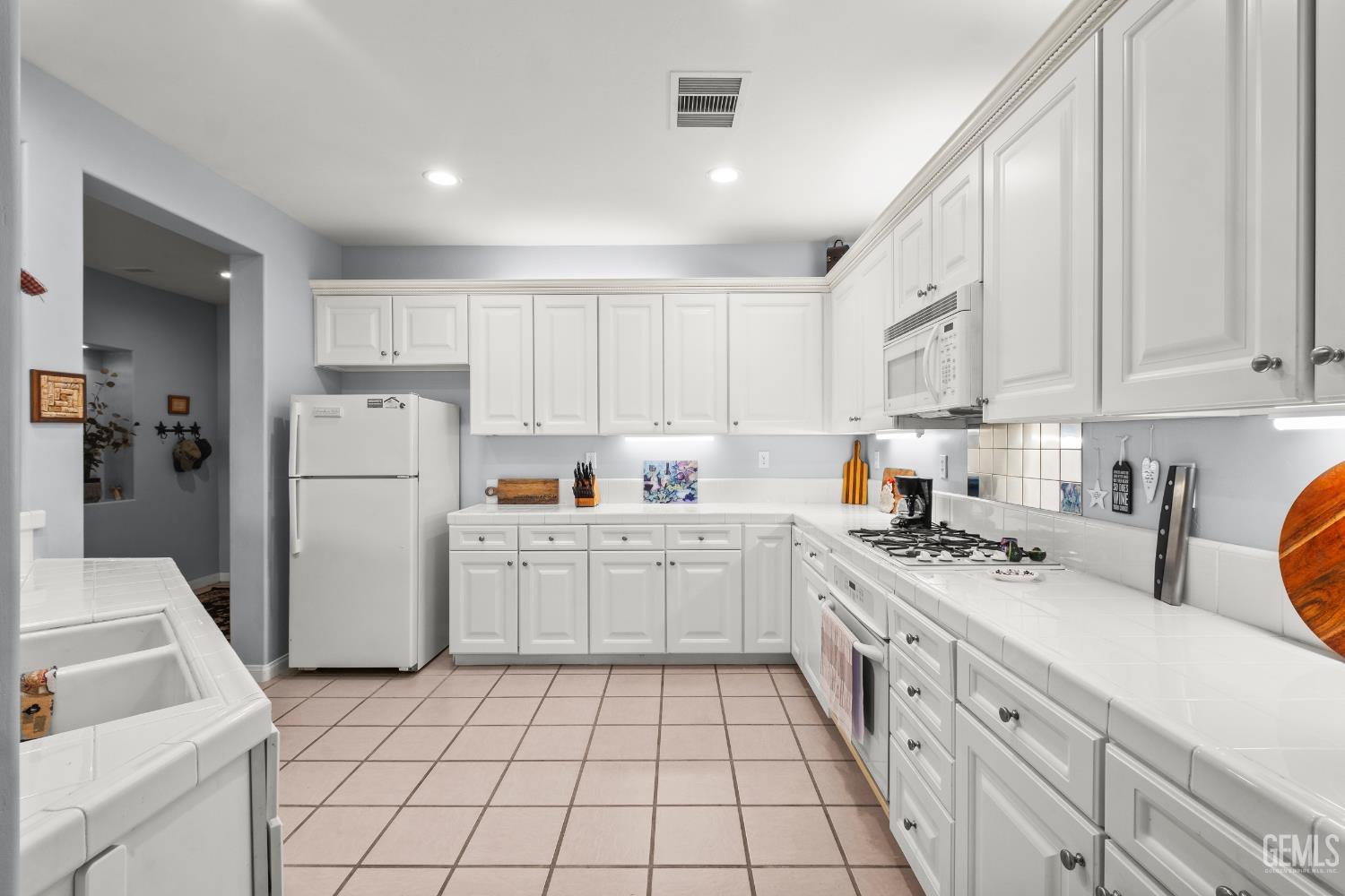 2306 Snowdrop Drive — photo 17