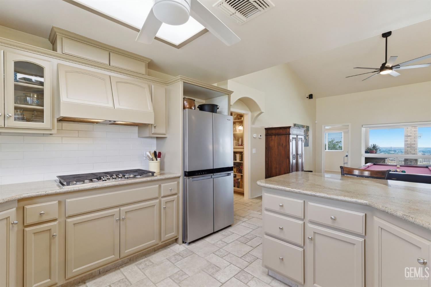 5056 N Hills Drive — photo 34