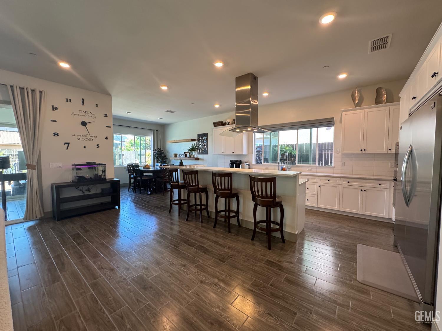 5902 Ocean Jasper Drive — photo 9