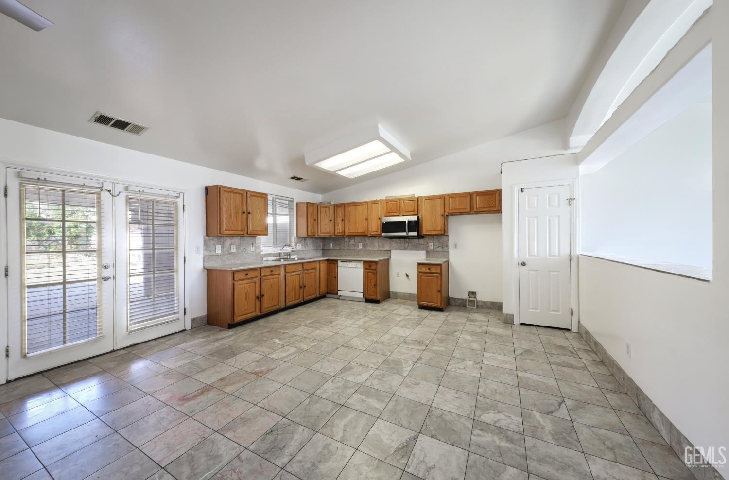 108 Sunny Meadow Drive — photo 17
