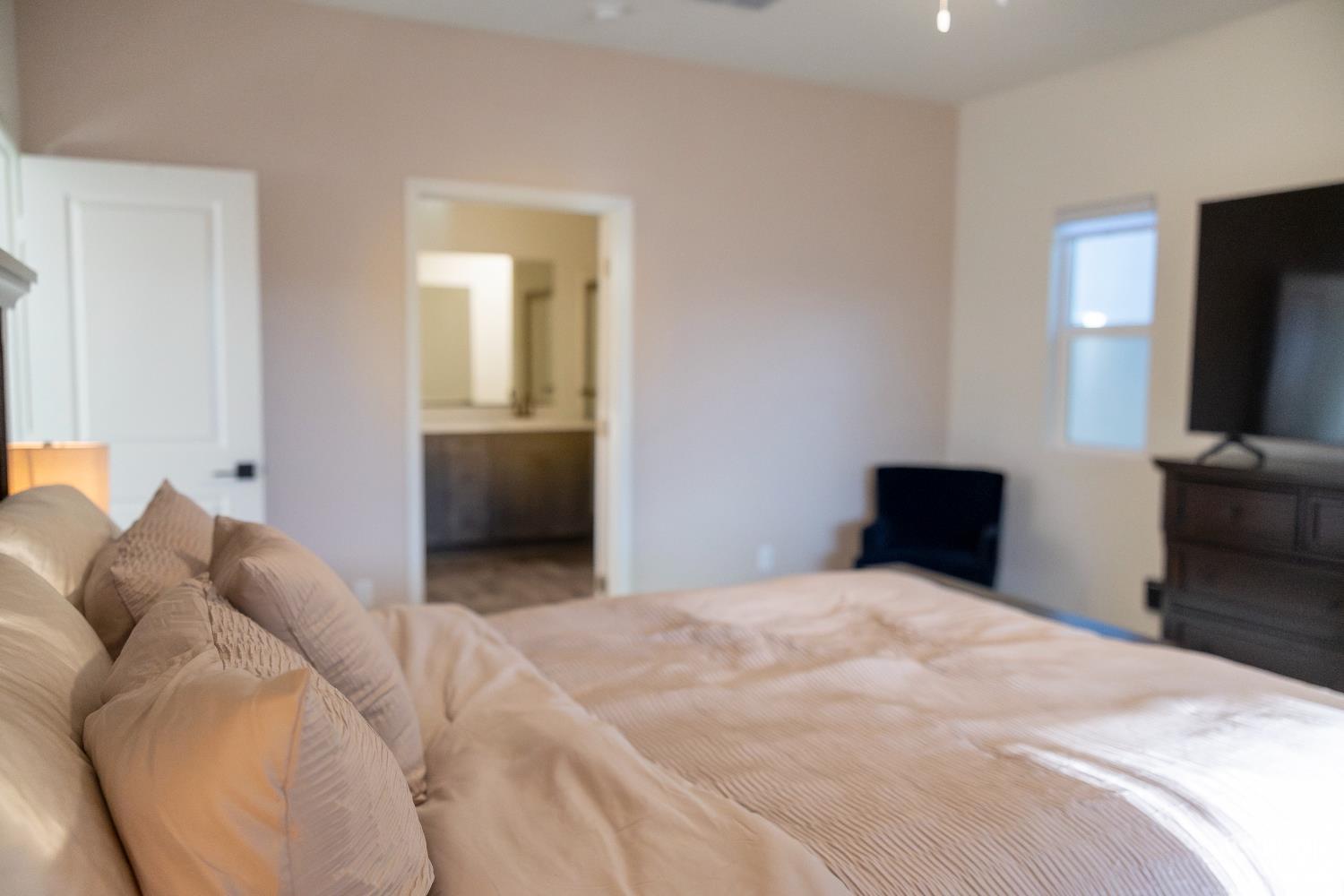 7418 Koyuk River Street — photo 25