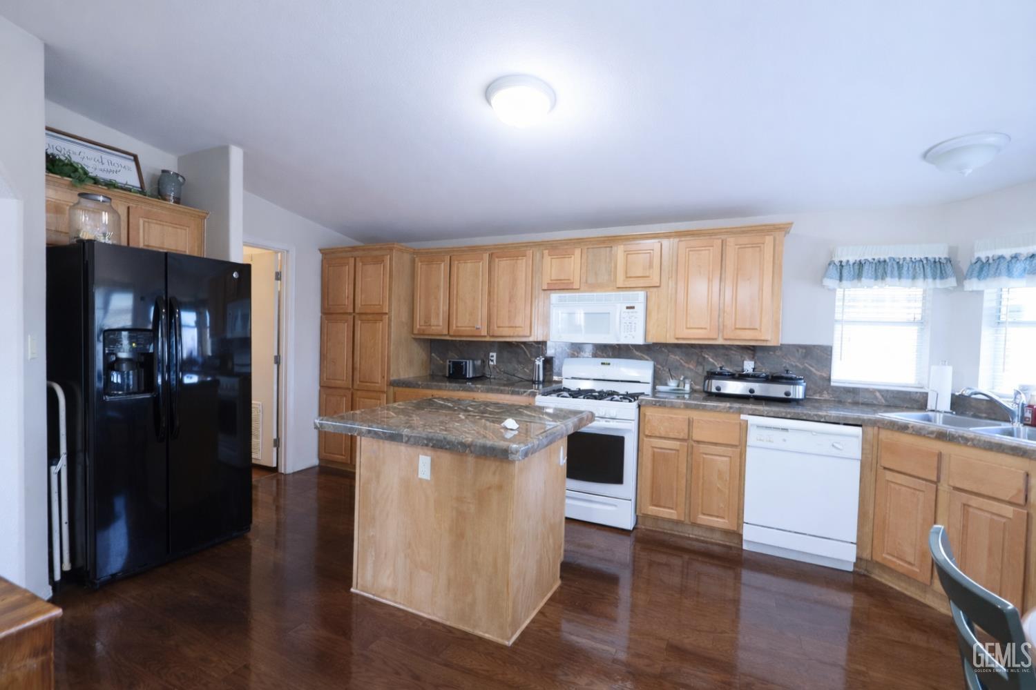 1225 Taft Highway — photo 4
