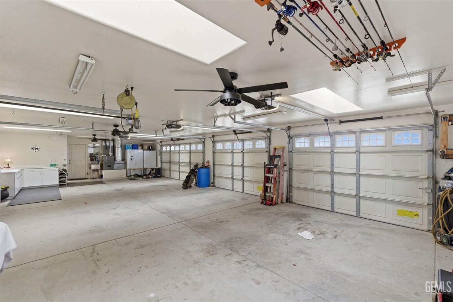 5056 N Hills Drive — photo 12