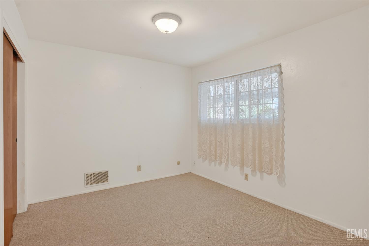 6117 Euclid Avenue — photo 19