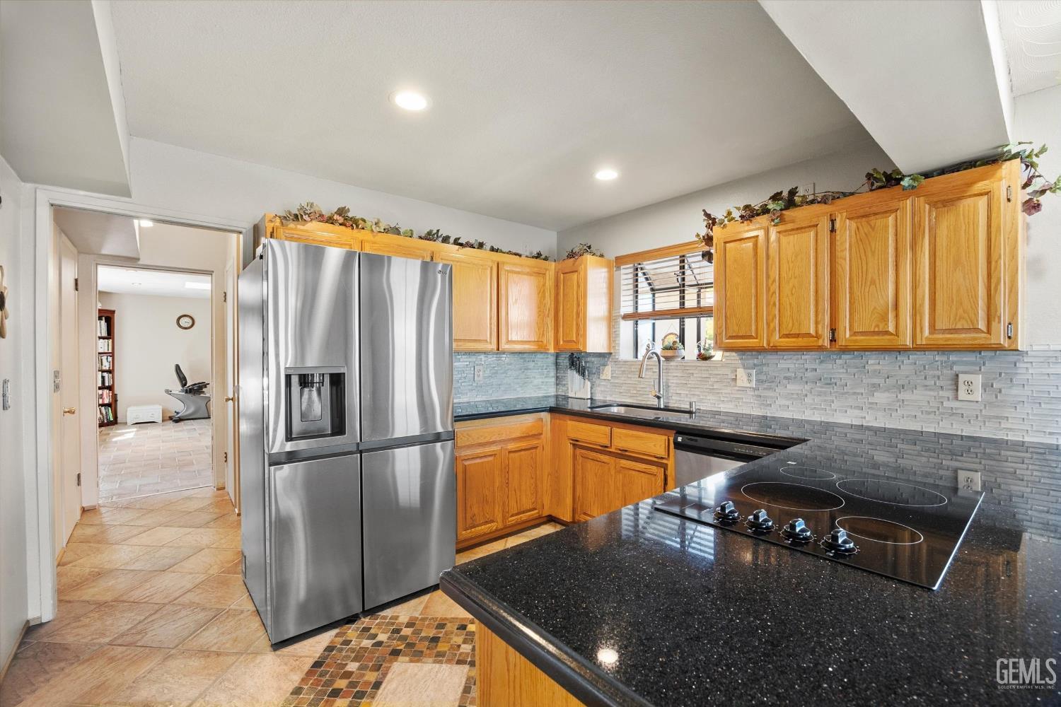 24930 Paramount Drive — photo 28