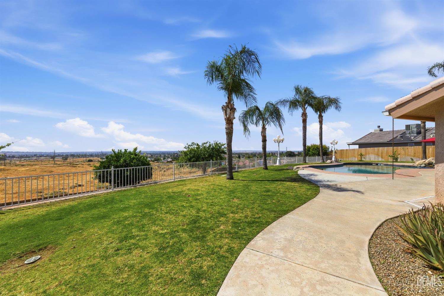 5056 N Hills Drive — photo 20