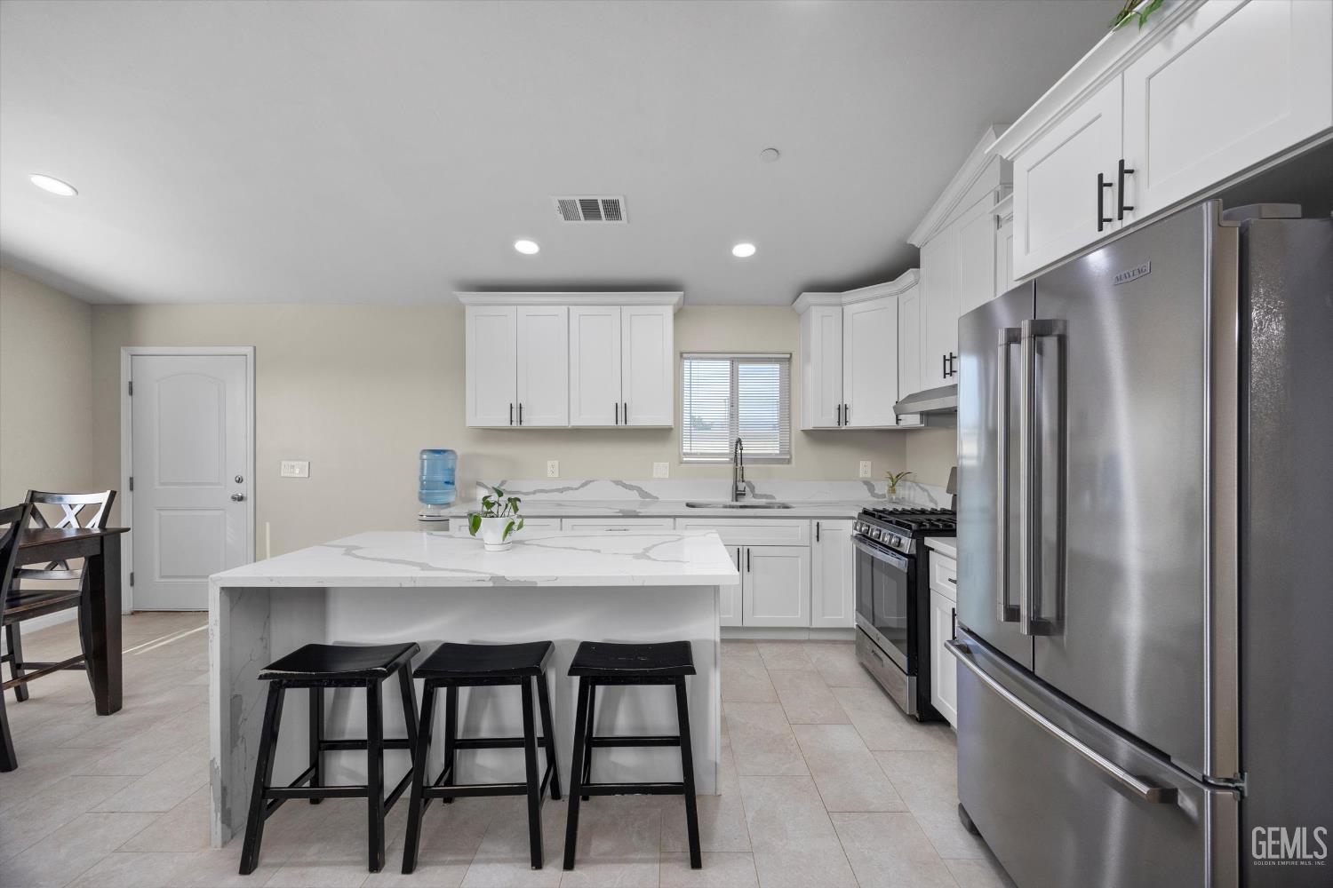 200 Burchfield Avenue — photo 5