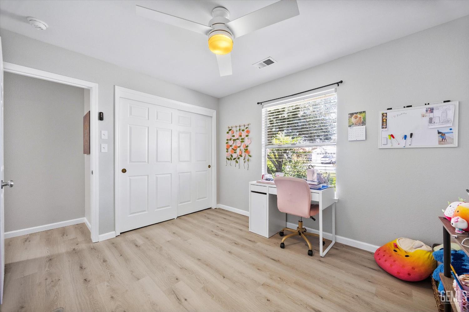 10009 Vanessa Avenue — photo 24