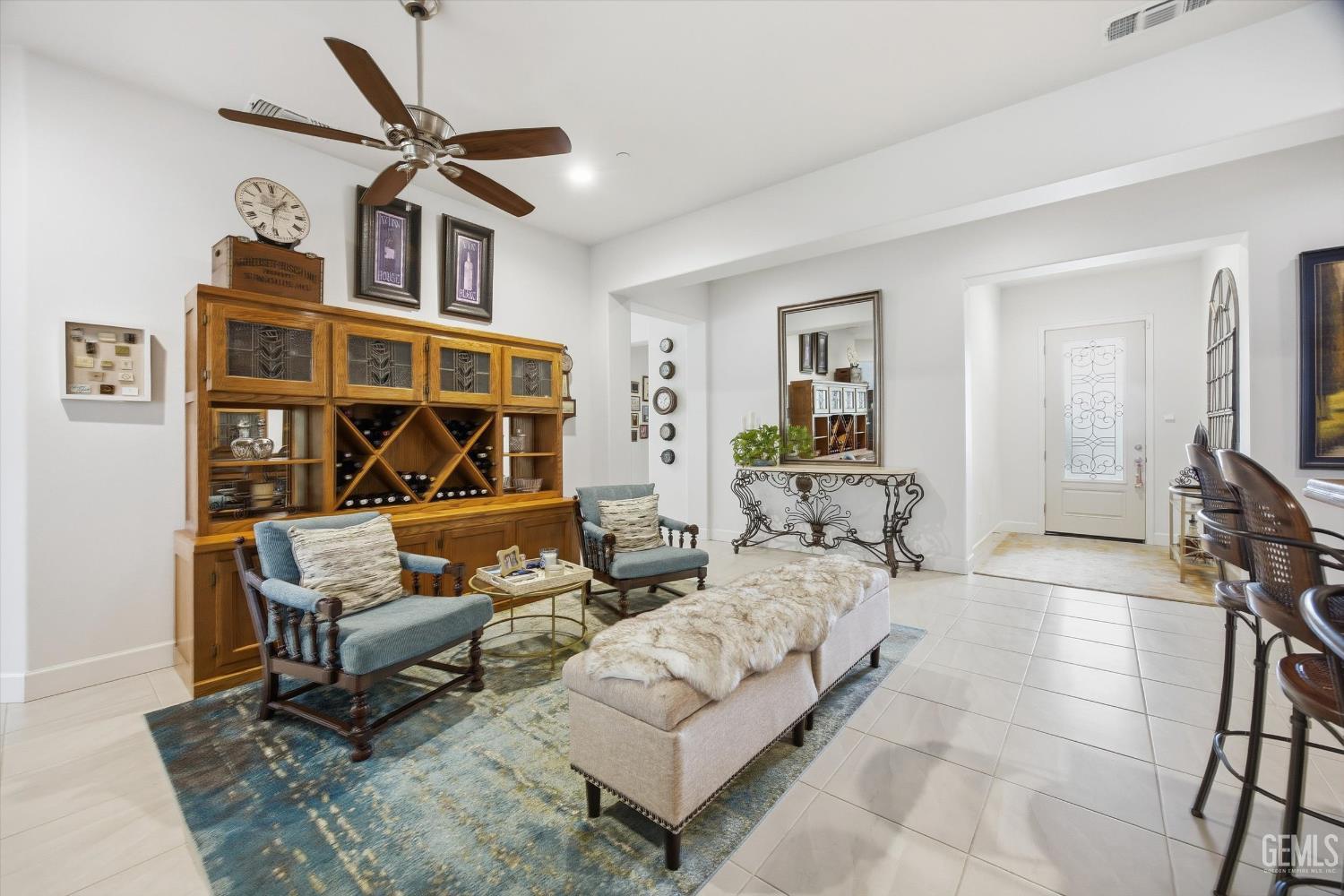 9106 Del Palma Drive — photo 2