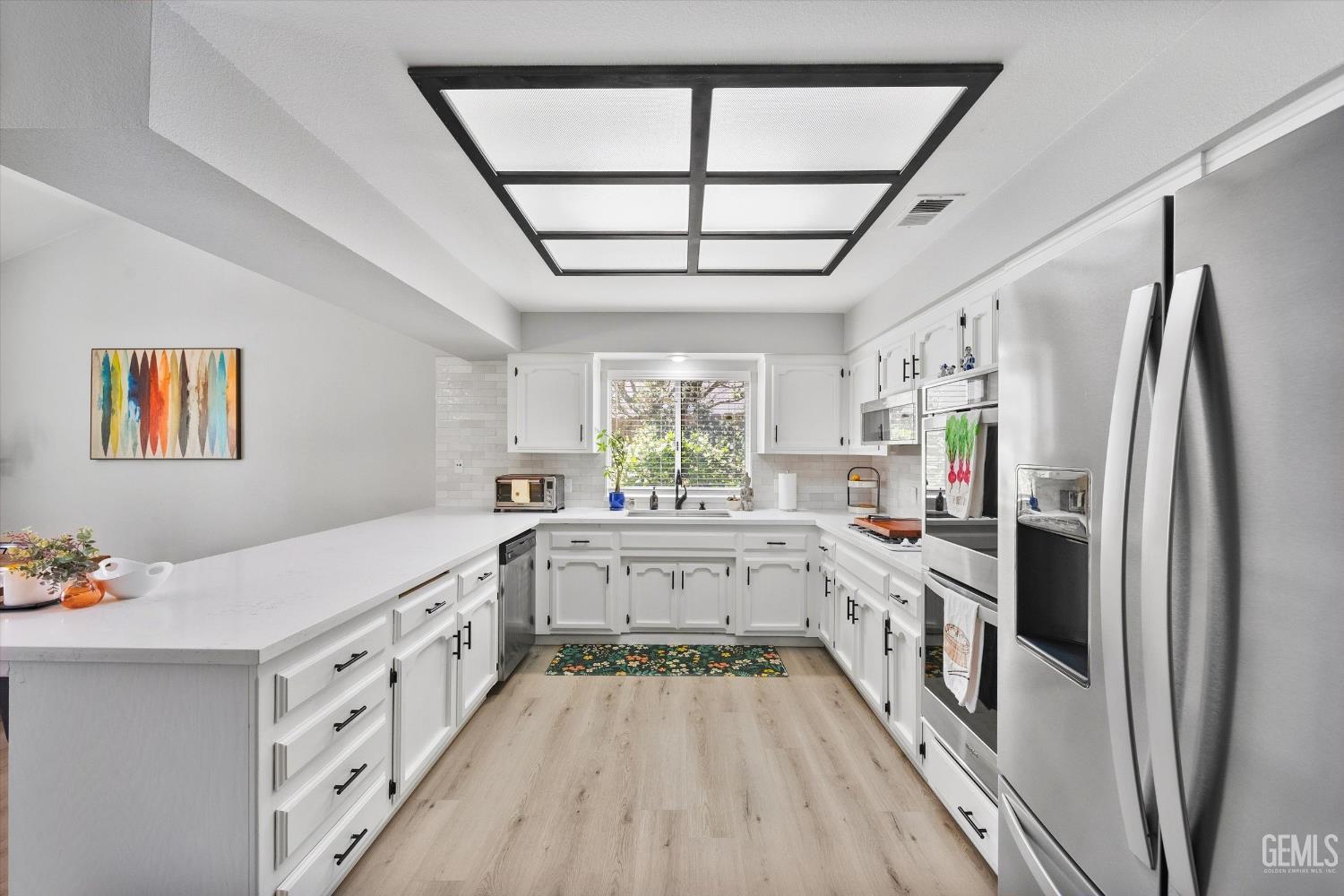 10009 Vanessa Avenue — photo 13