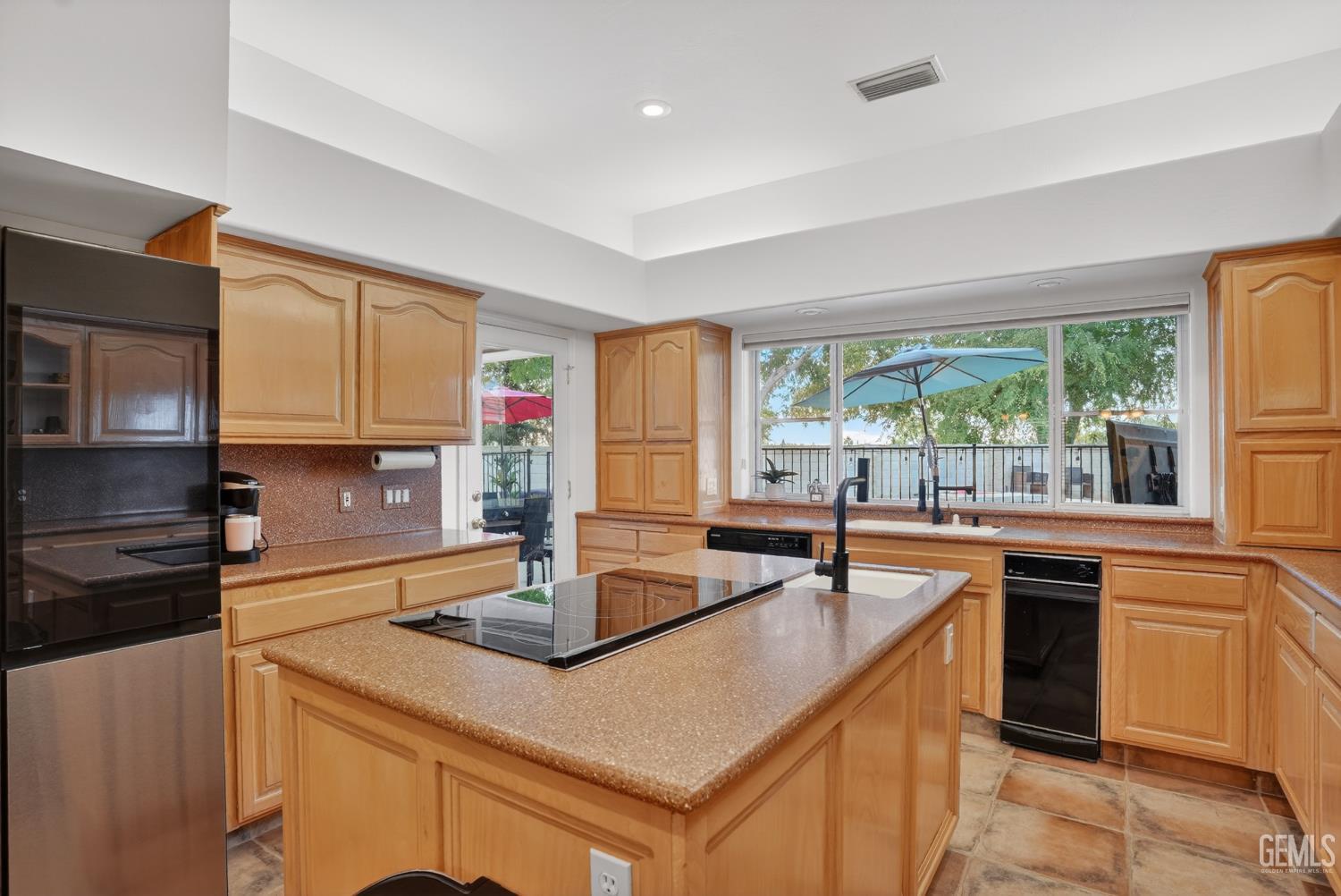4906 Palisades Circle — photo 12