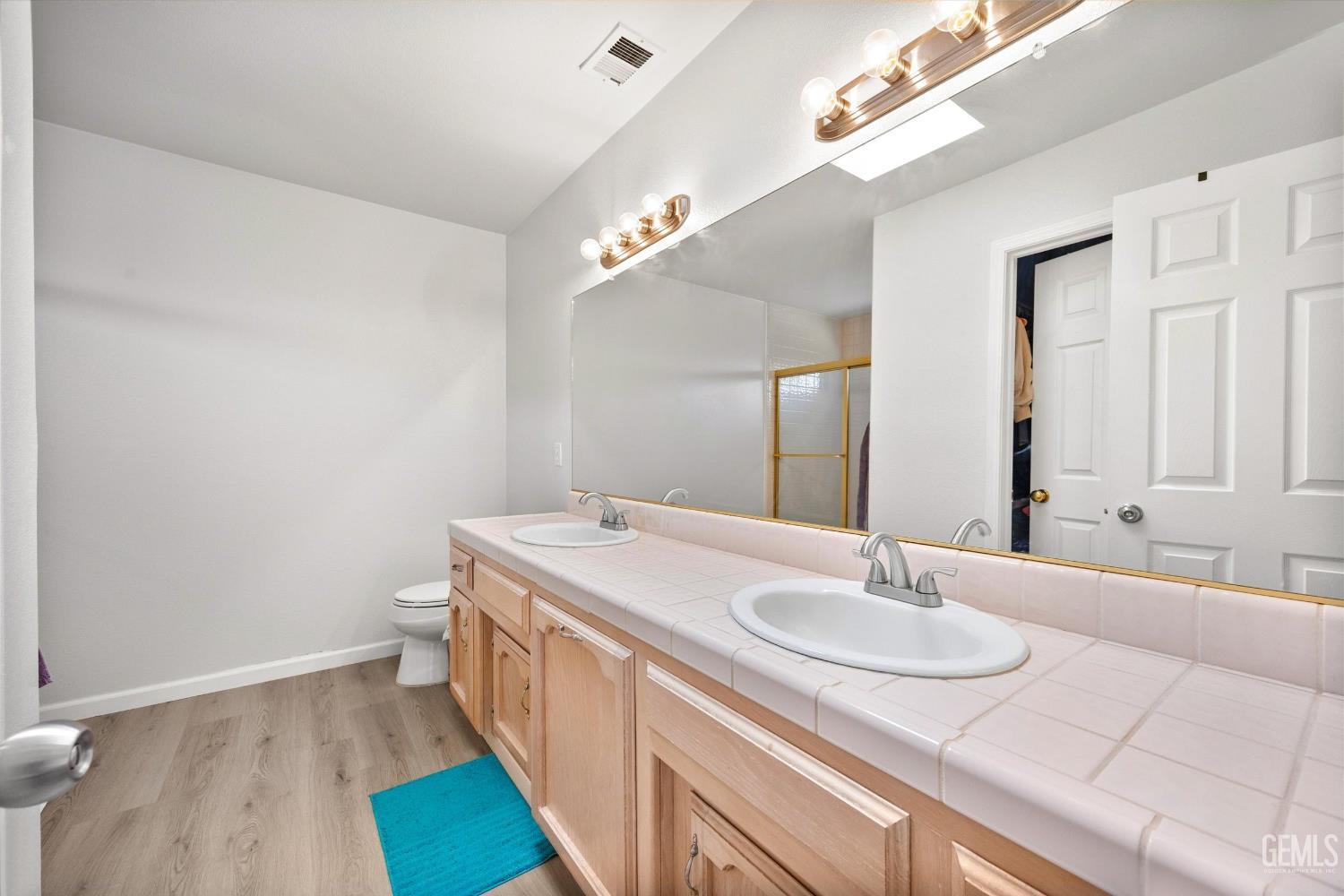 10009 Vanessa Avenue — photo 21