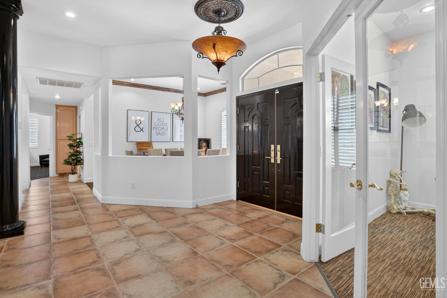 4906 Palisades Circle — photo 6