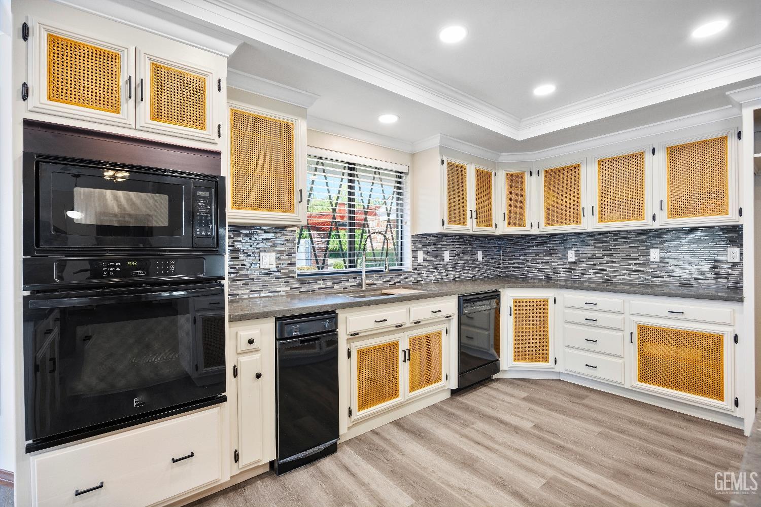 7112 Crestwood Street — photo 30
