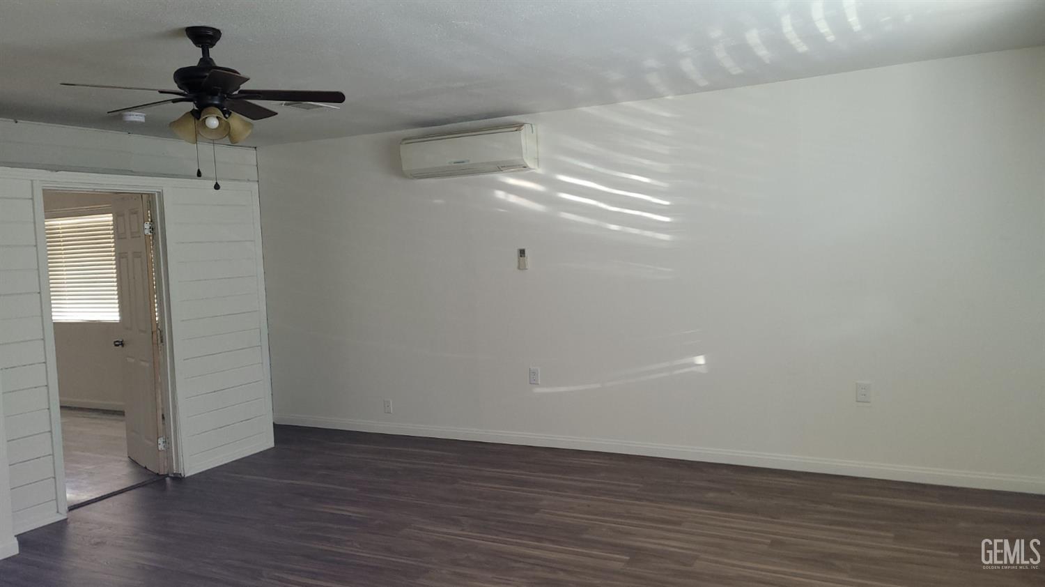9820 Greenacres Drive — photo 14