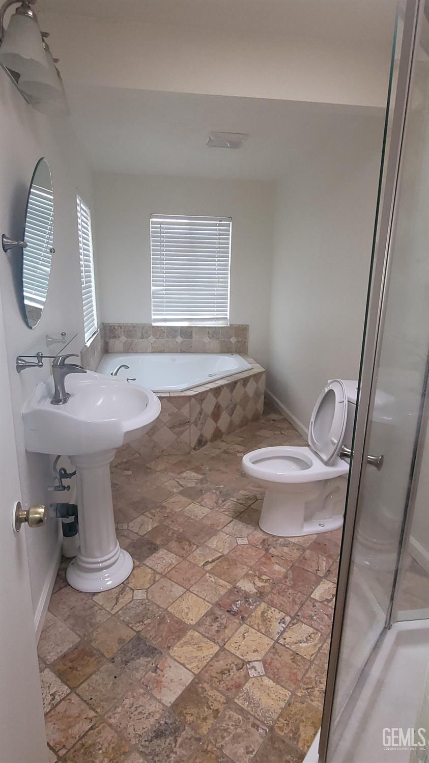 9820 Greenacres Drive — photo 5