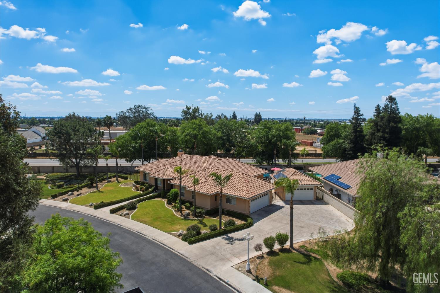 4906 Palisades Circle — photo 46