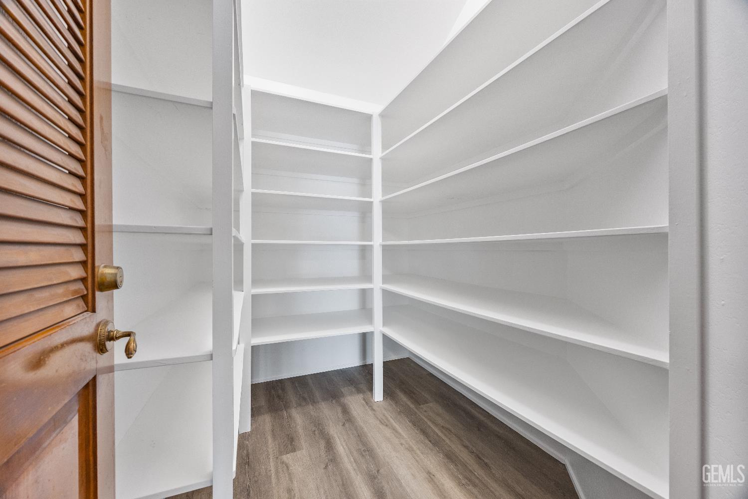 7112 Crestwood Street — photo 34