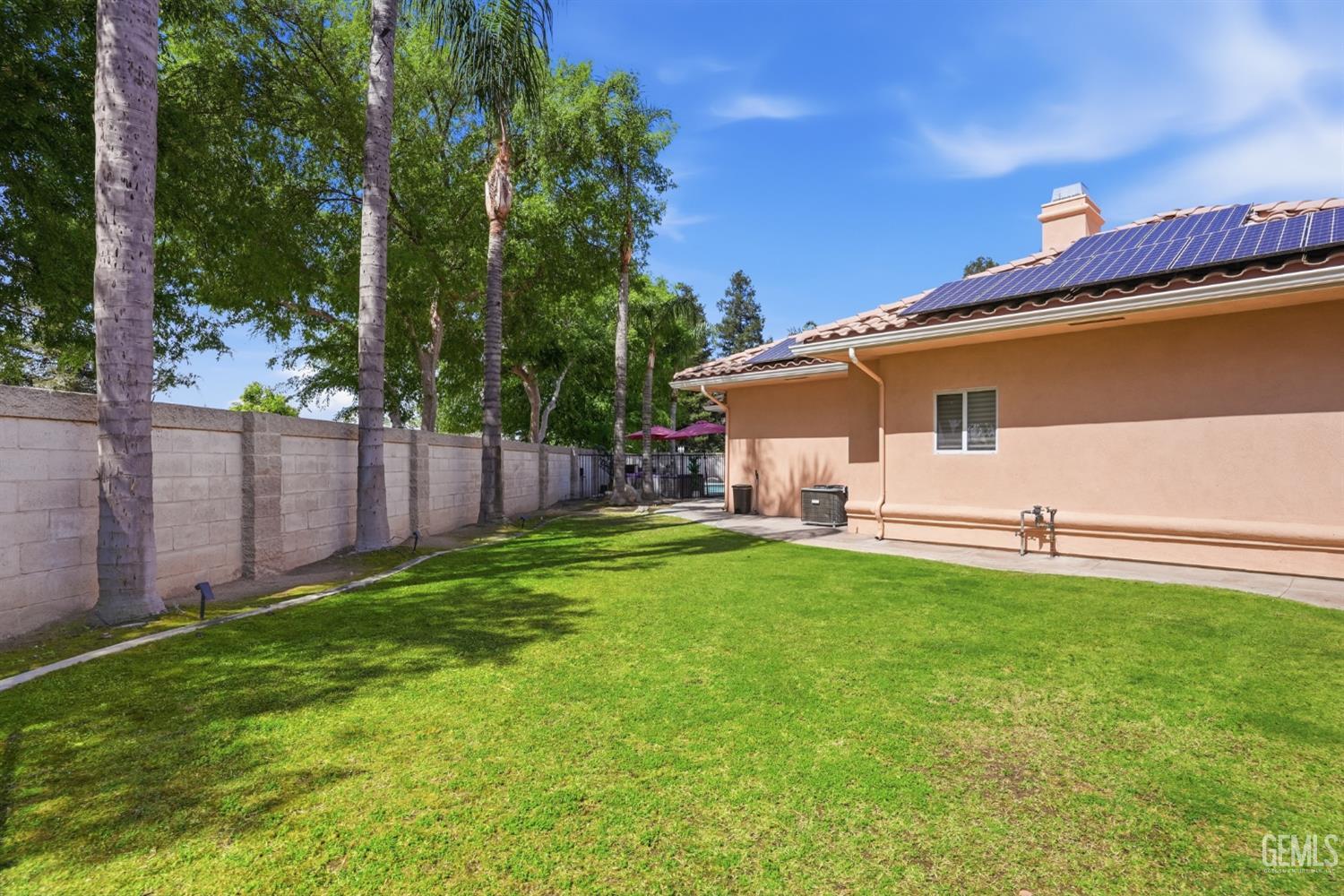 4906 Palisades Circle — photo 44