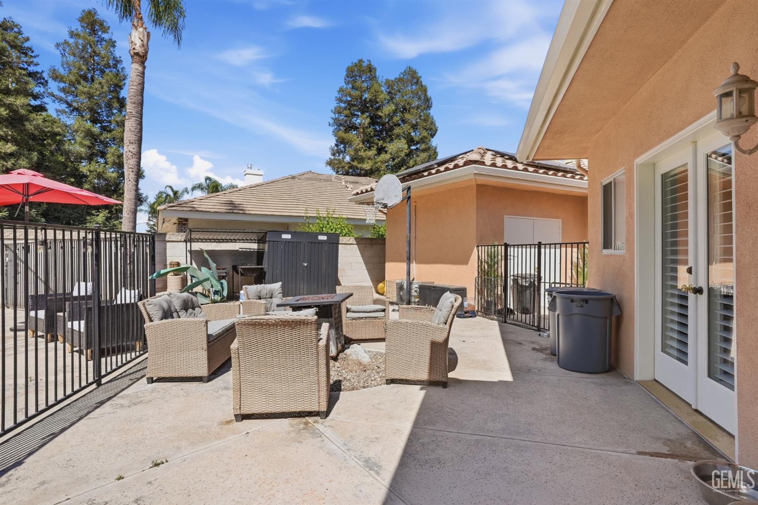 4906 Palisades Circle — photo 37