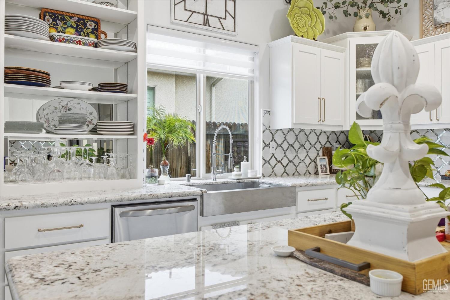 9106 Del Palma Drive — photo 5