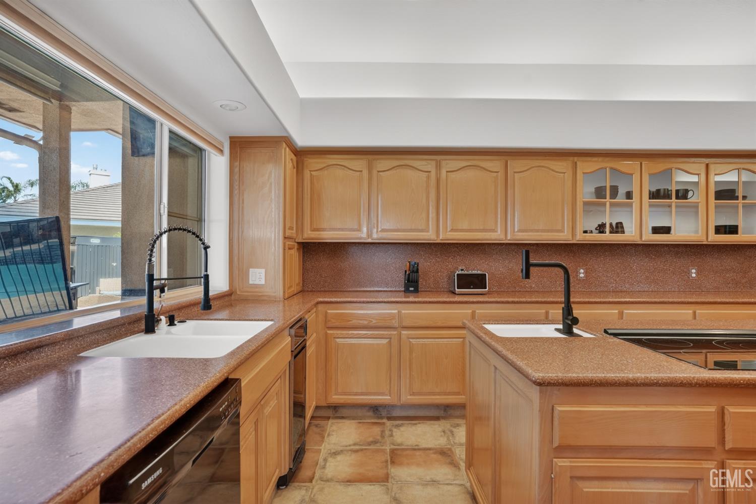 4906 Palisades Circle — photo 14