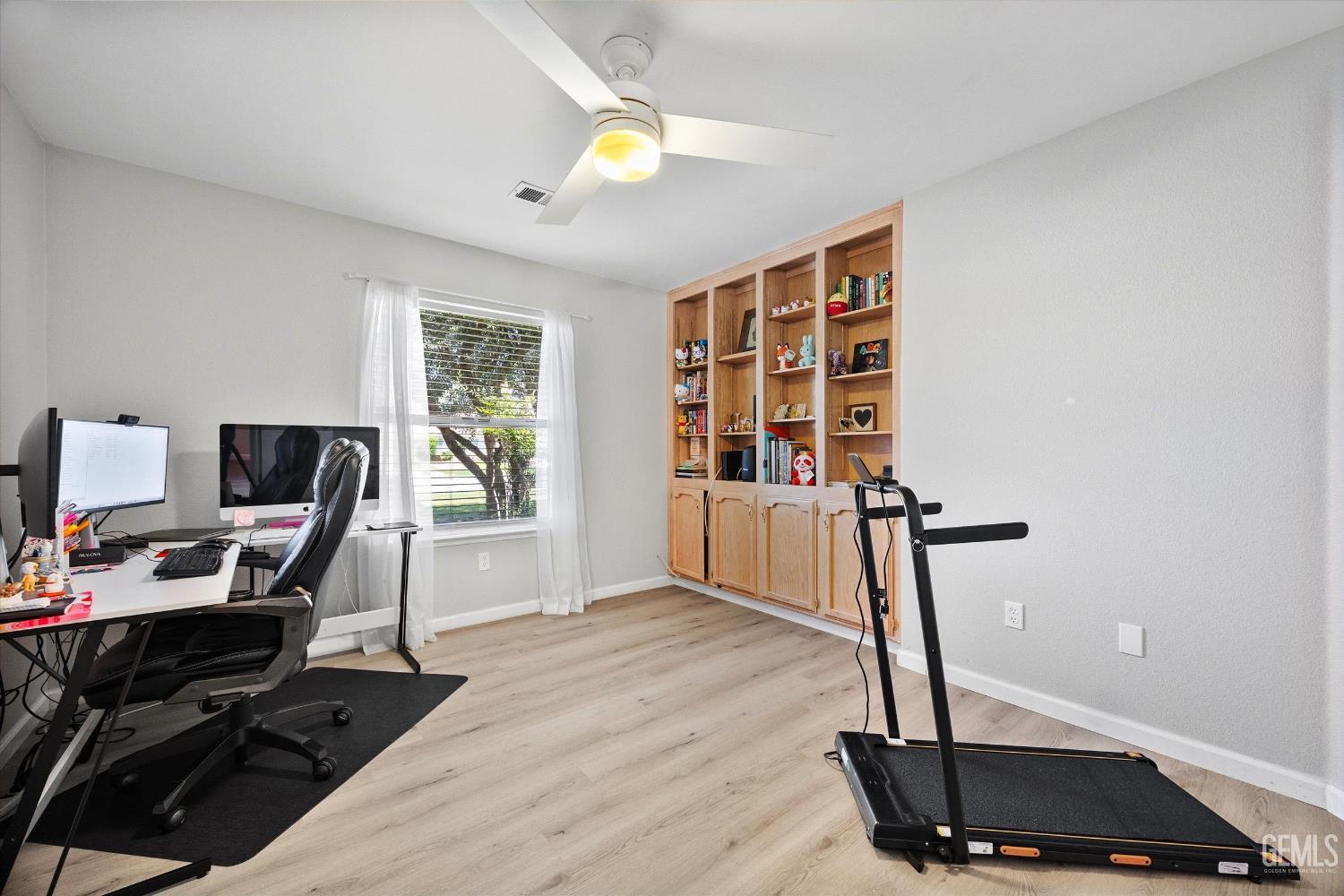 10009 Vanessa Avenue — photo 18