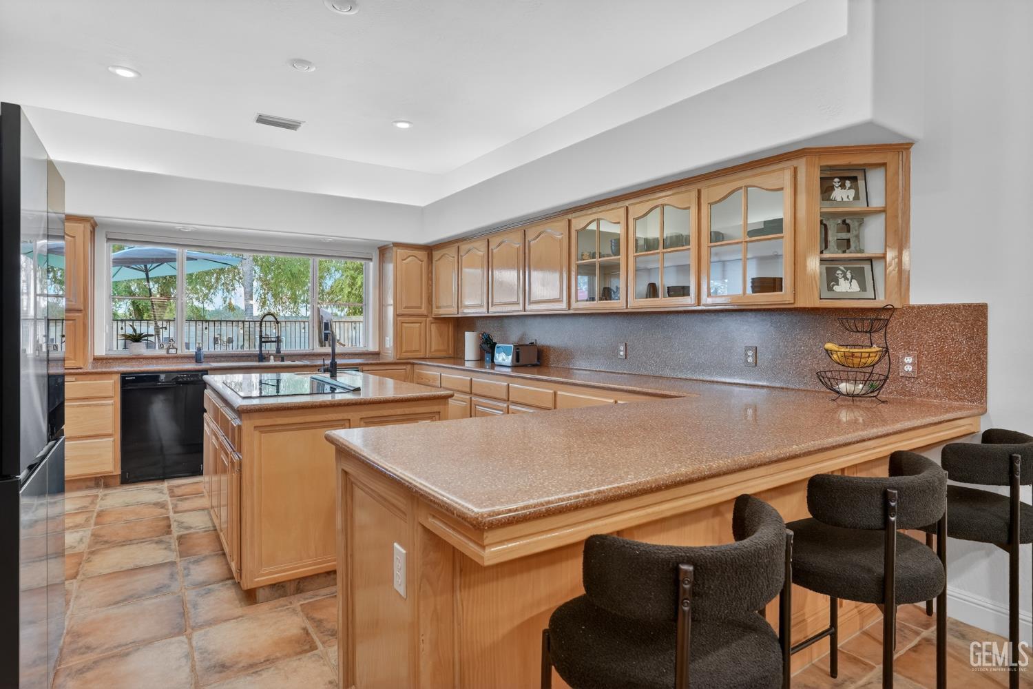 4906 Palisades Circle — photo 11