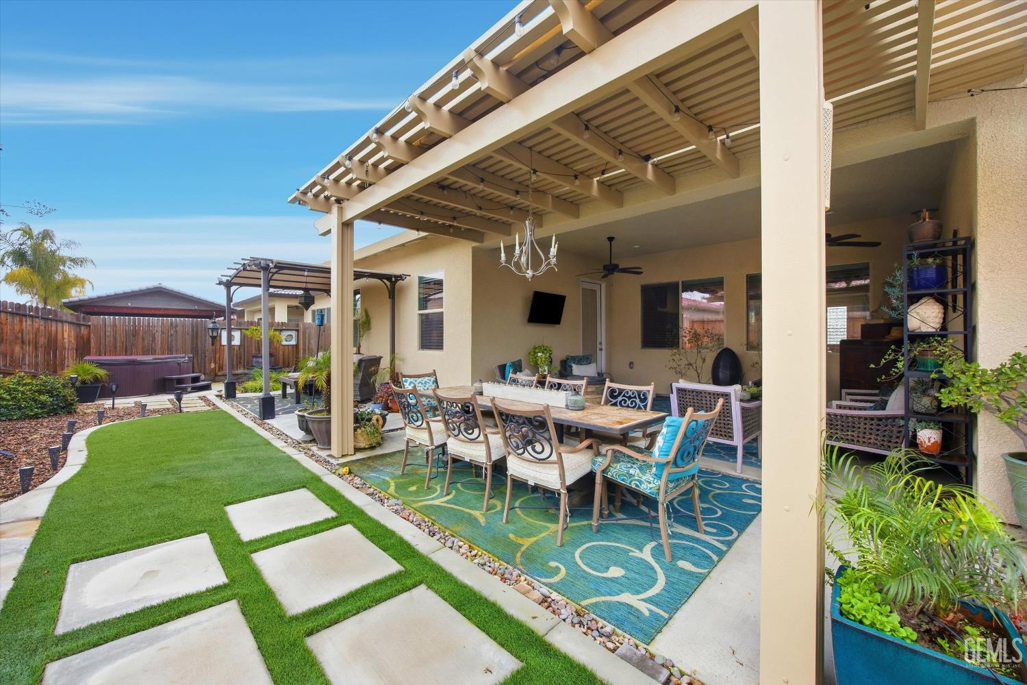 9106 Del Palma Drive — photo 29
