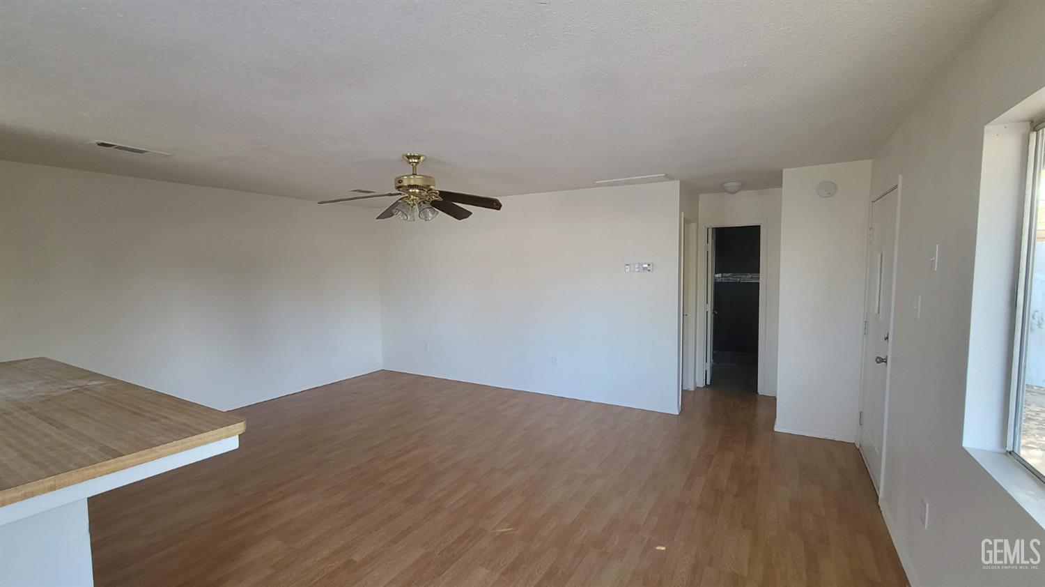 9820 Greenacres Drive — photo 22