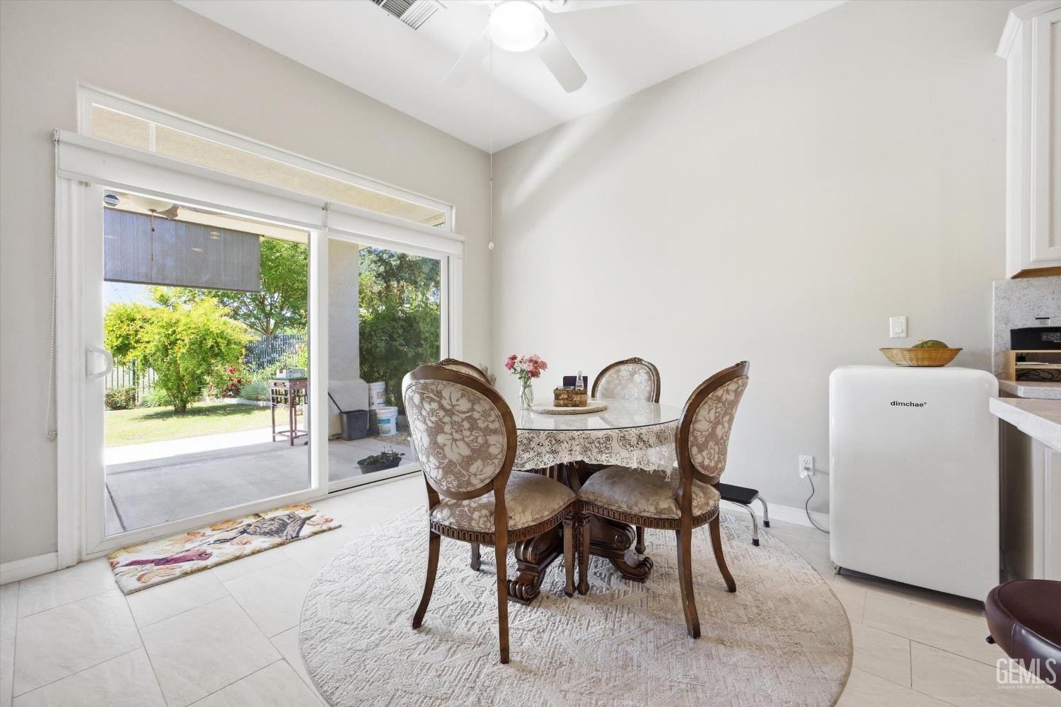 10104 Dutch Iris Drive — photo 13