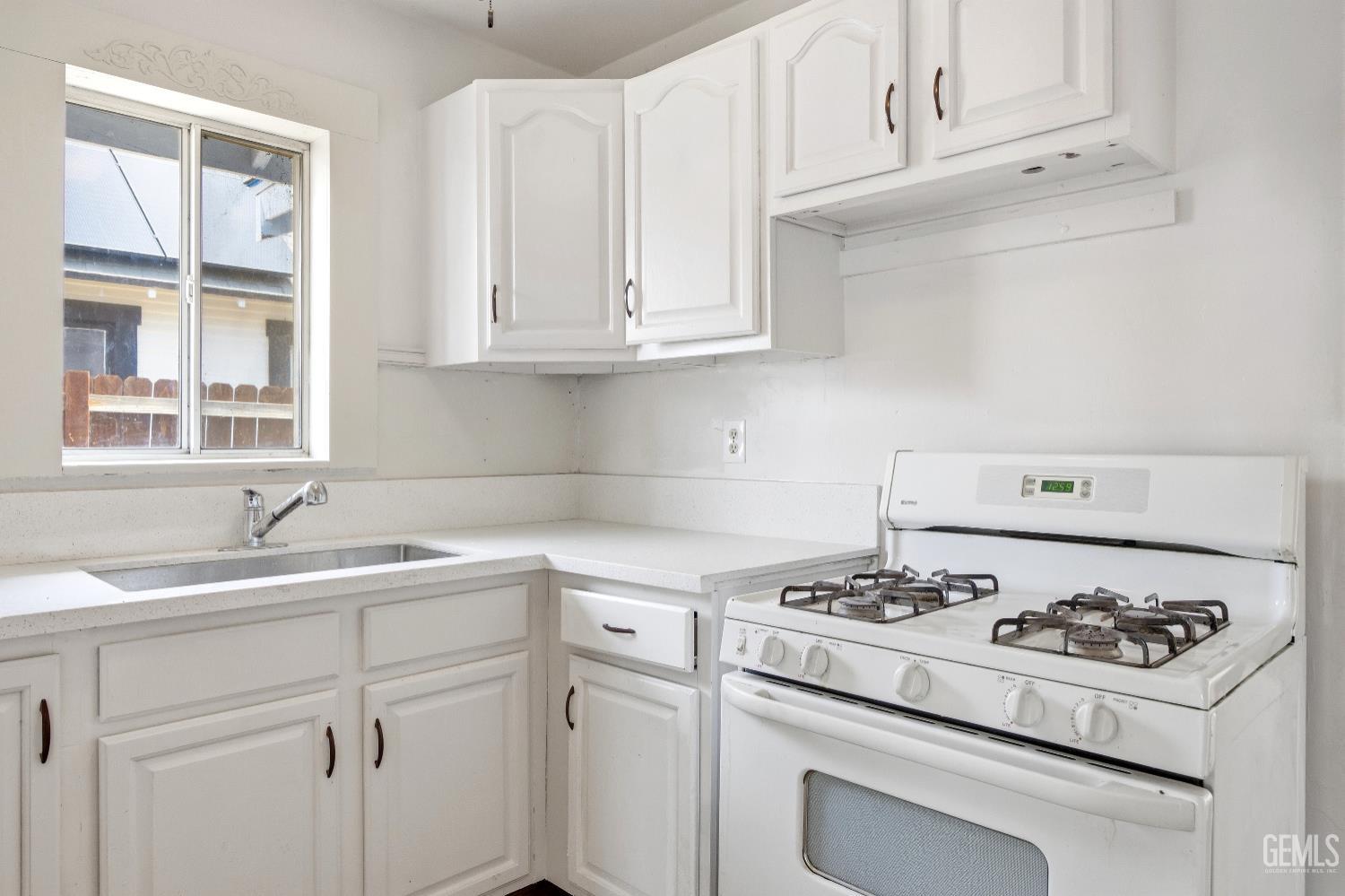446 Ray Street — photo 17