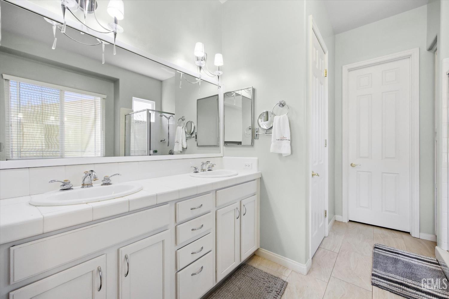 10104 Dutch Iris Drive — photo 23