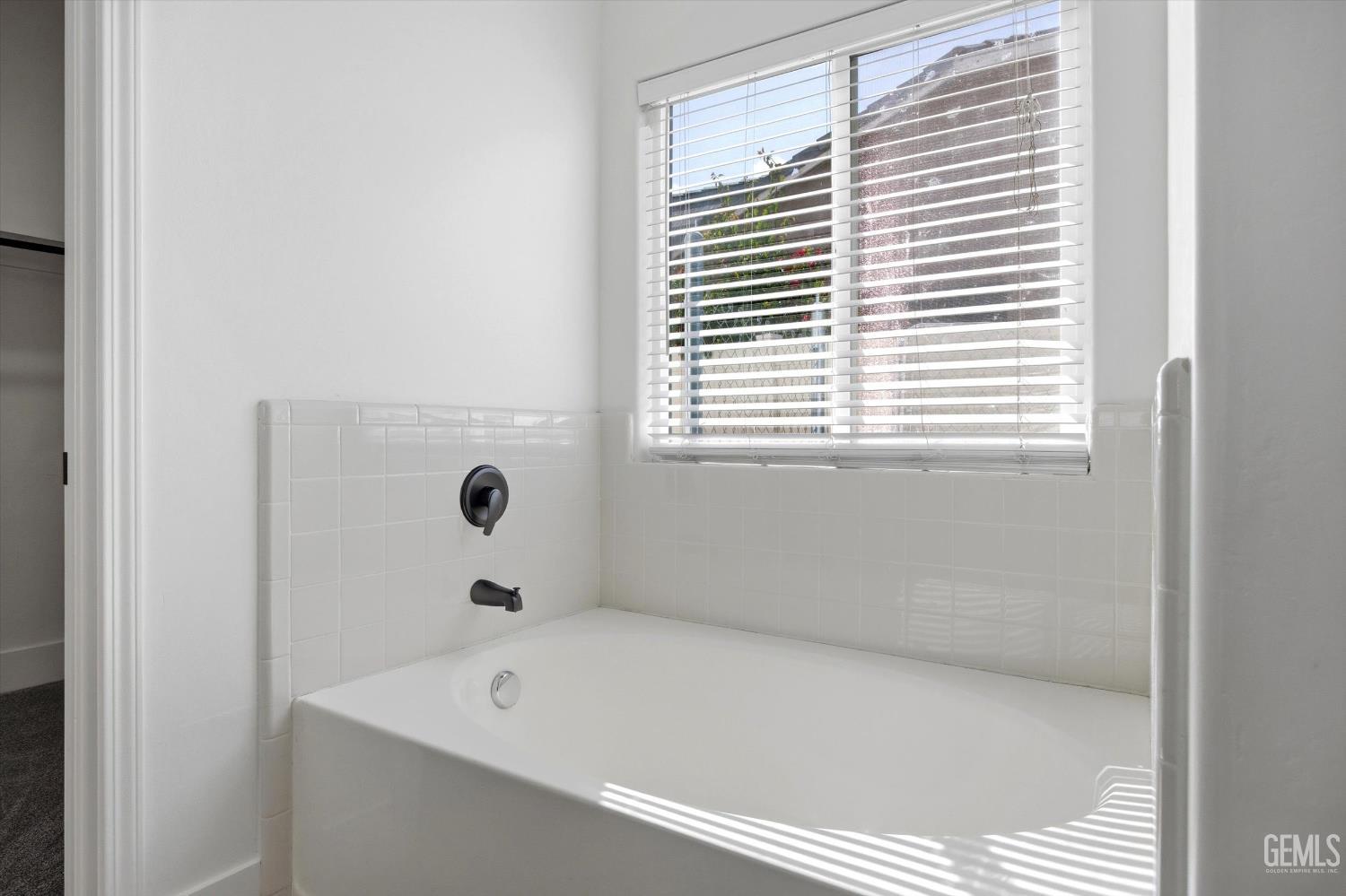 12510 Stablegate Drive — photo 31