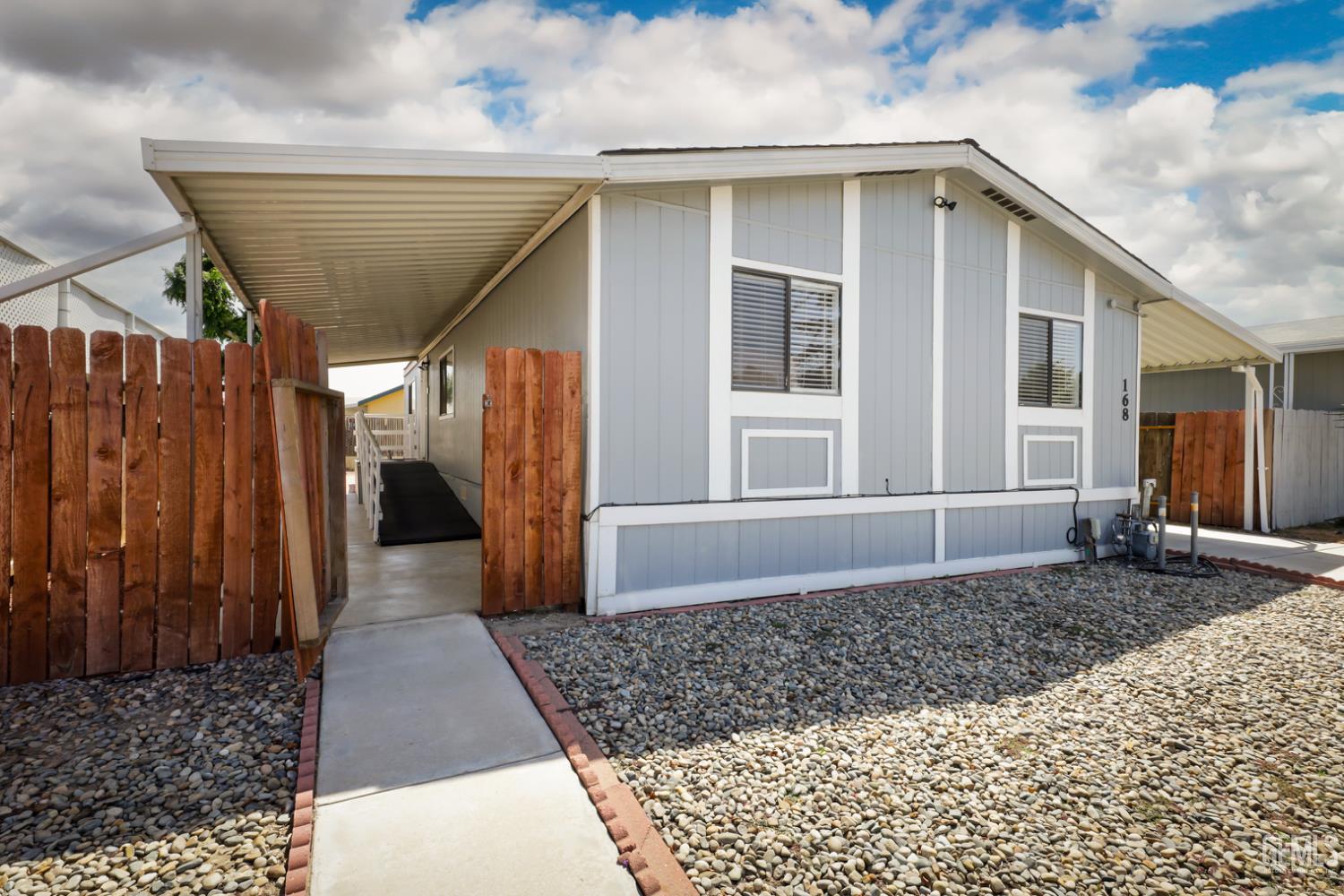 1301 Taft Highway — photo 28