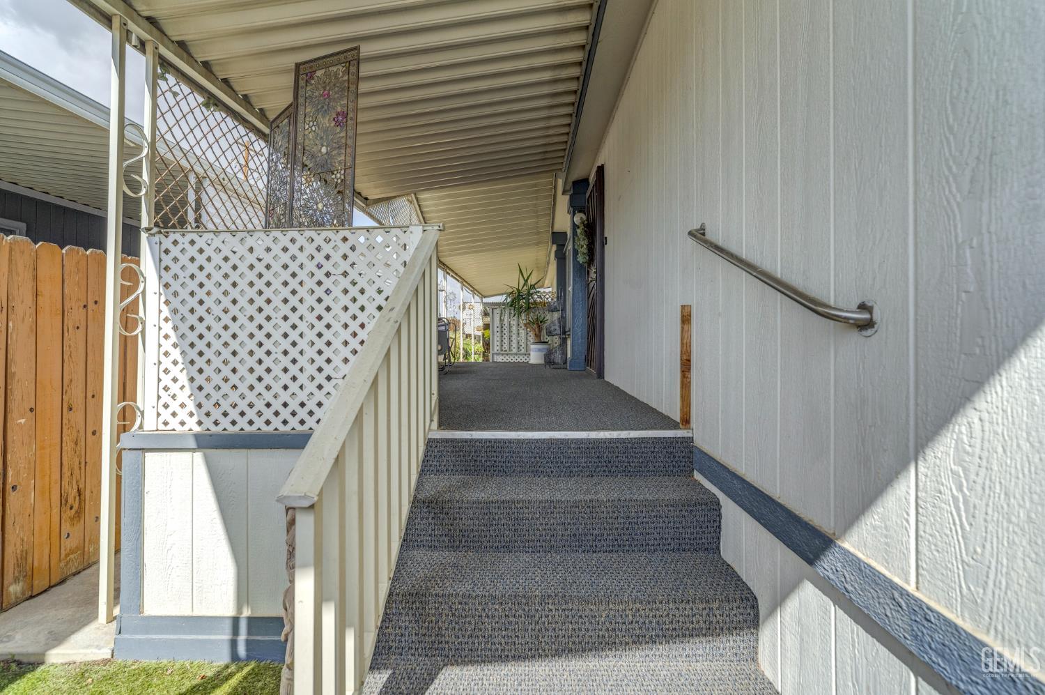 1225 Taft Highway — photo 4