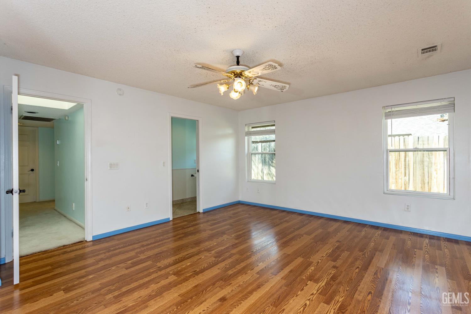 7001 Eloy Avenue — photo 18
