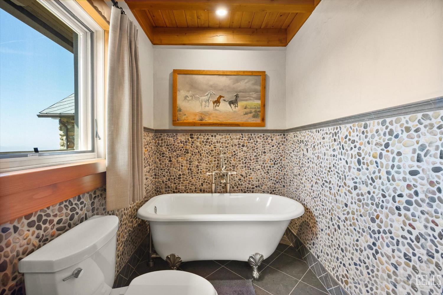 27241 Deertrail Drive — photo 36