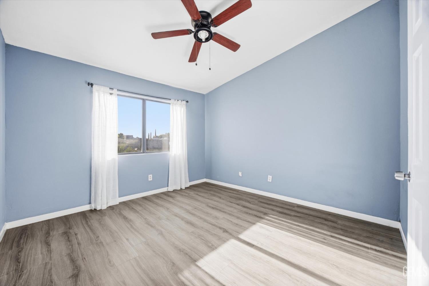 5517 Monitor Street — photo 39