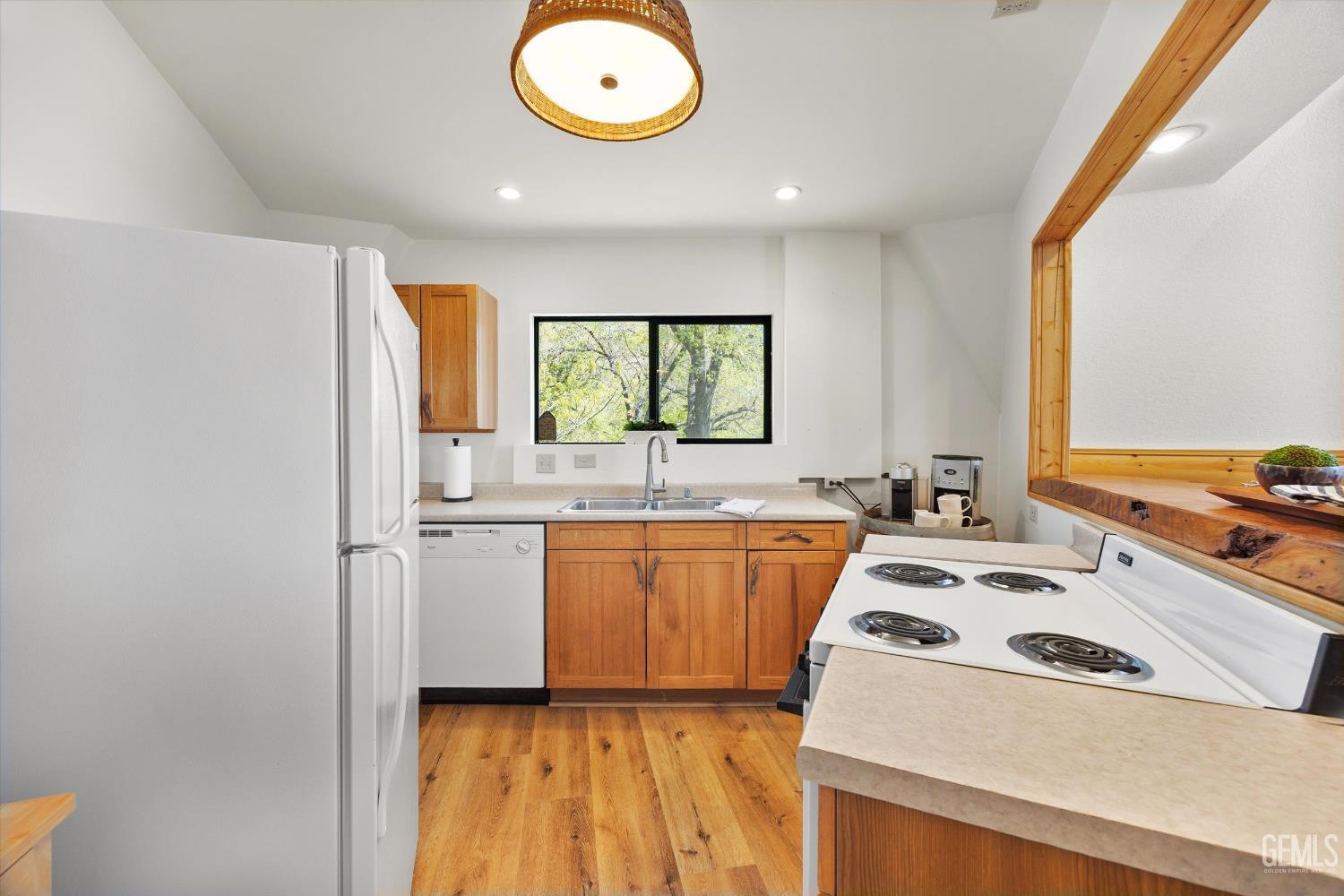 27241 Deertrail Drive — photo 68
