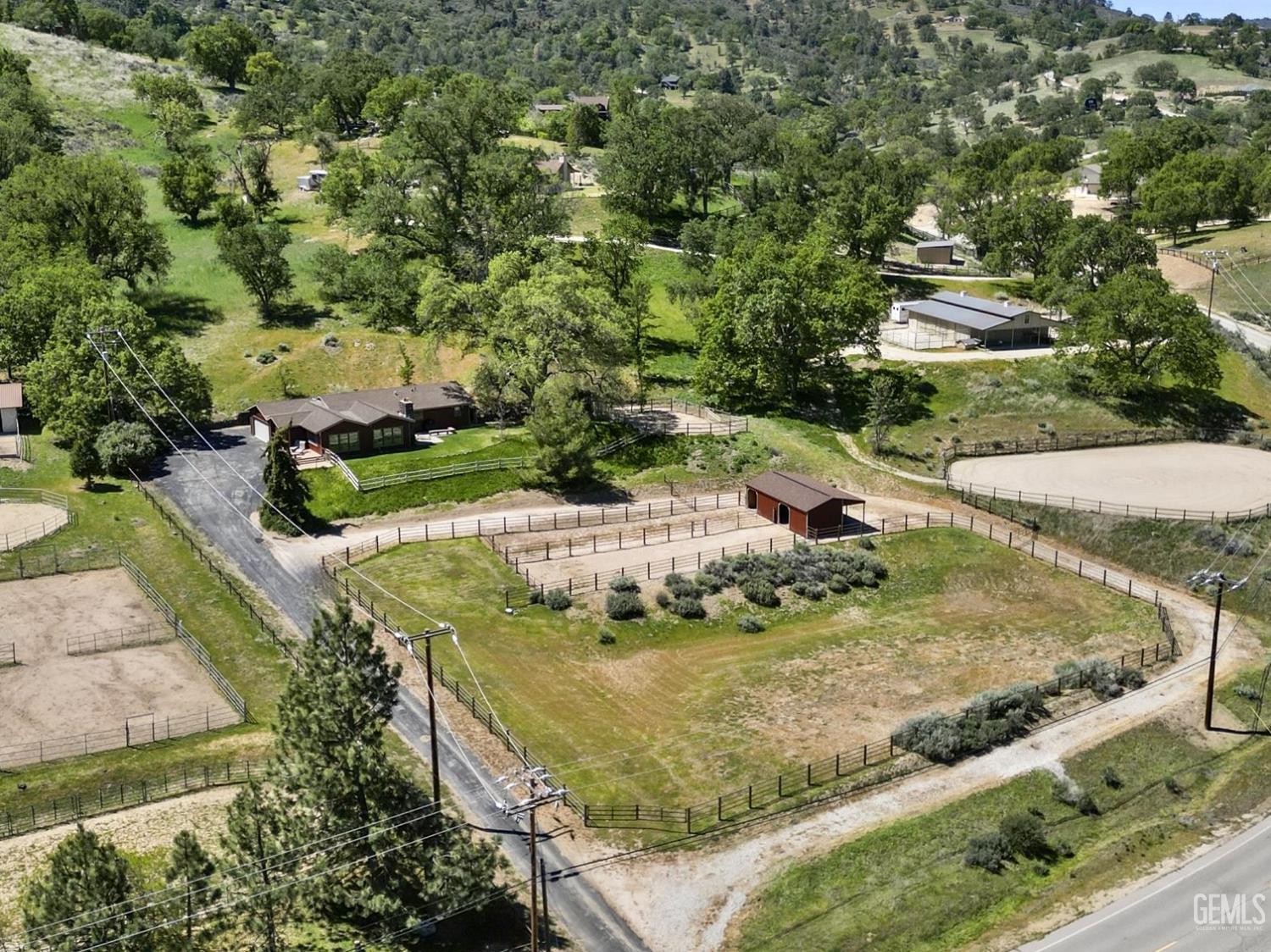 28100 Cumberland Road — photo 5