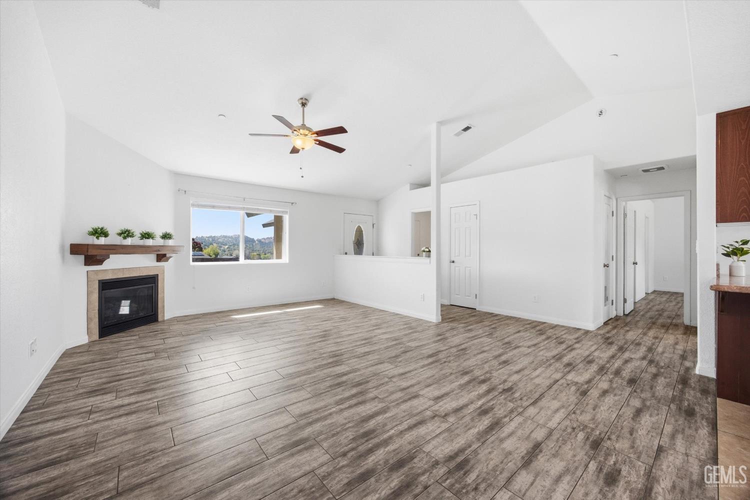 18110 Churchill Street — photo 14