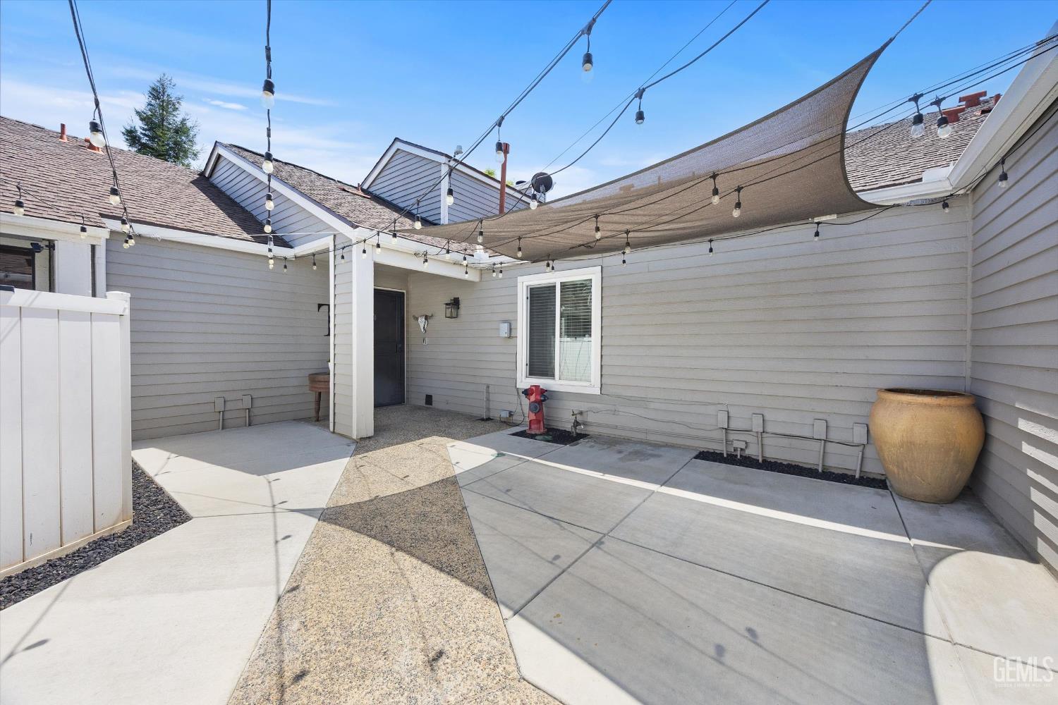 8000 Kroll Way — photo 5